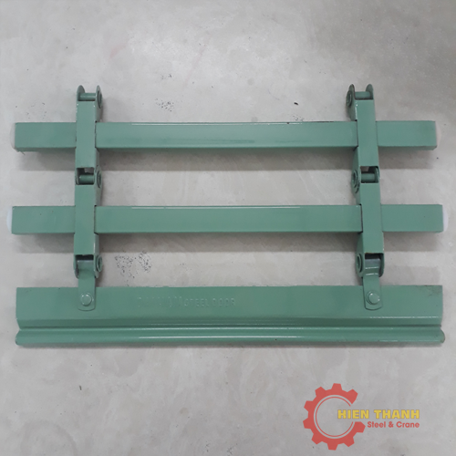 Cửa cuốn lưới song ngang vuông